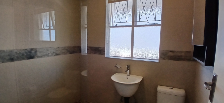 To Let 1 Bedroom Property for Rent in Craighall Park Gauteng