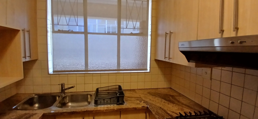 To Let 1 Bedroom Property for Rent in Craighall Park Gauteng