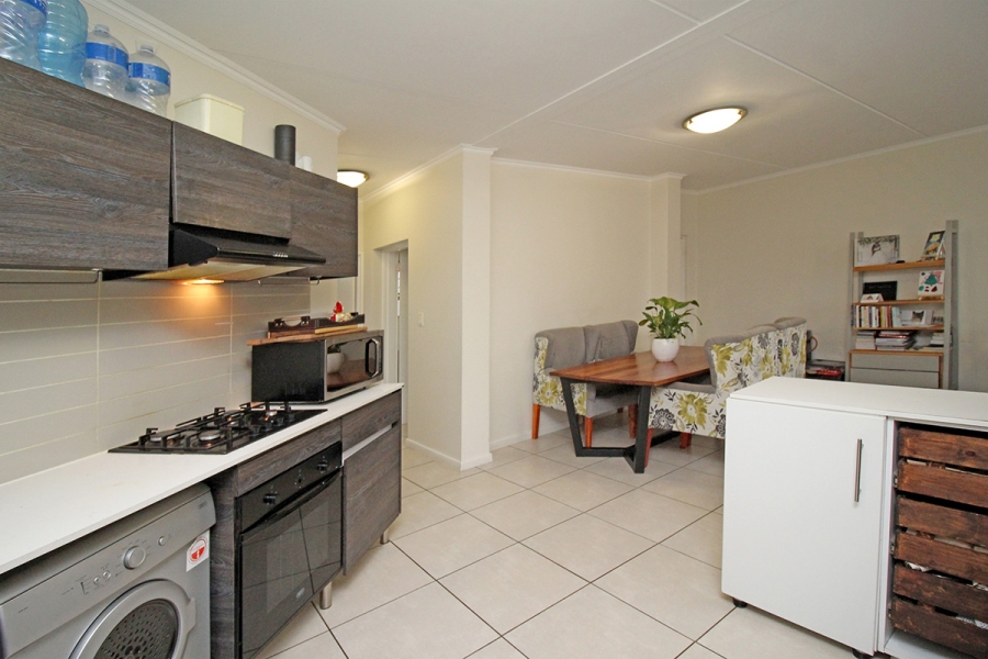 To Let 3 Bedroom Property for Rent in Modderfontein Gauteng