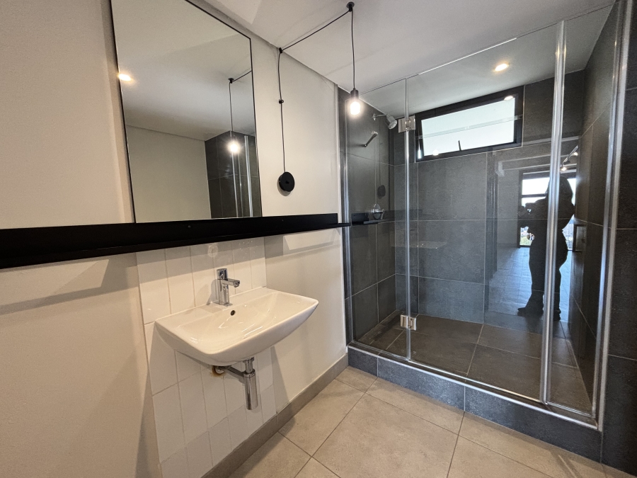To Let 1 Bedroom Property for Rent in Sandown Gauteng