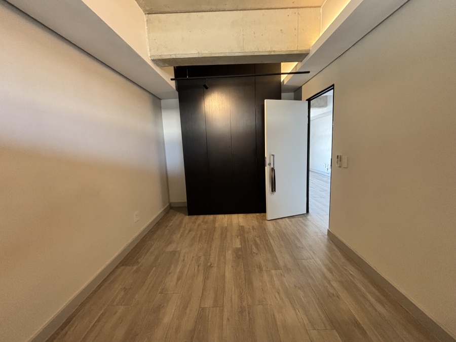 To Let 1 Bedroom Property for Rent in Sandown Gauteng