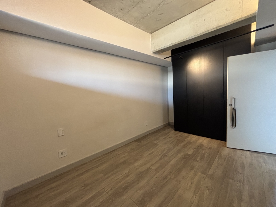 To Let 1 Bedroom Property for Rent in Sandown Gauteng