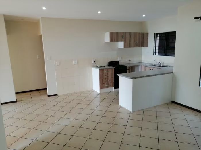 To Let 2 Bedroom Property for Rent in Sunnyrock Gauteng