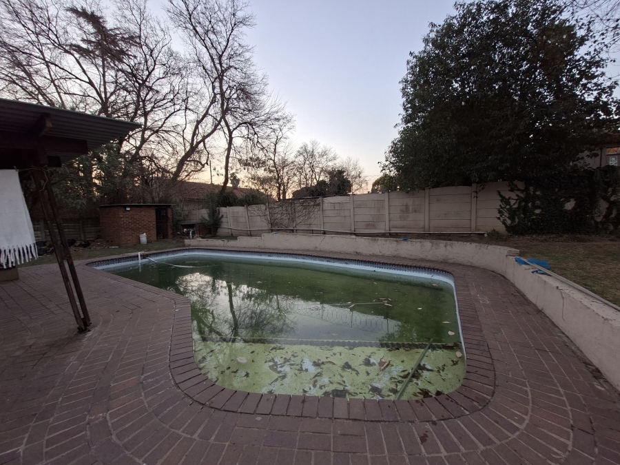 3 Bedroom Property for Sale in Lombardy East Gauteng