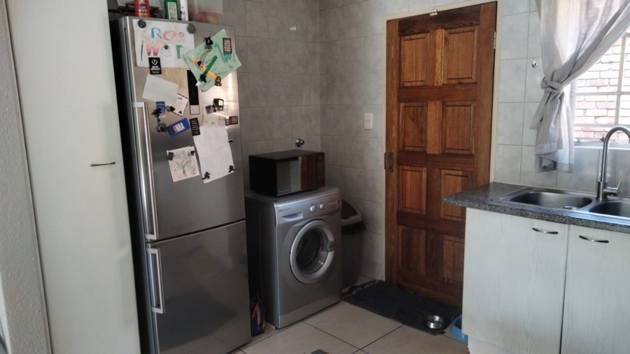 2 Bedroom Property for Sale in Bellairspark Gauteng