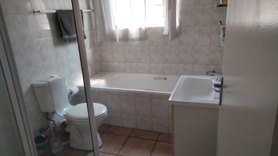 2 Bedroom Property for Sale in Bellairspark Gauteng