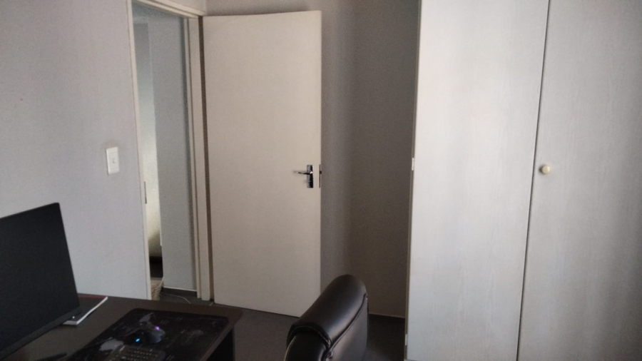 2 Bedroom Property for Sale in Bellairspark Gauteng