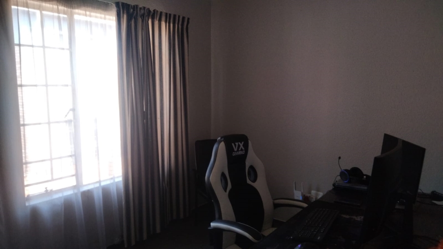 2 Bedroom Property for Sale in Bellairspark Gauteng