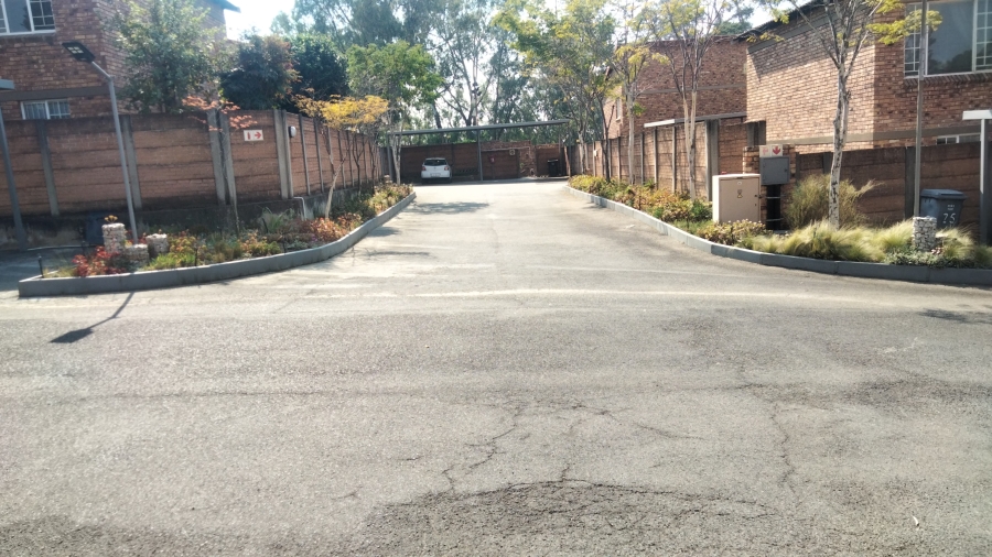 2 Bedroom Property for Sale in Bellairspark Gauteng
