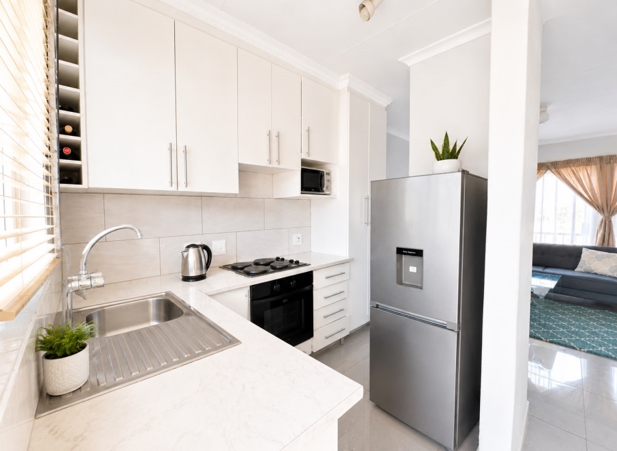 2 Bedroom Property for Sale in Wilgeheuwel Gauteng