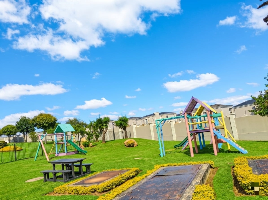 2 Bedroom Property for Sale in Craigavon Gauteng