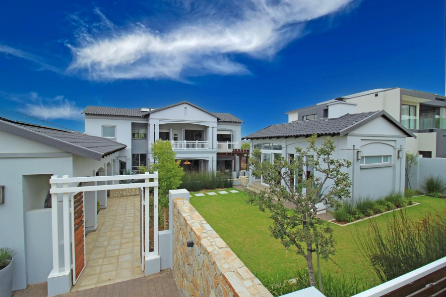 To Let 5 Bedroom Property for Rent in Waterfall Country Estate Gauteng