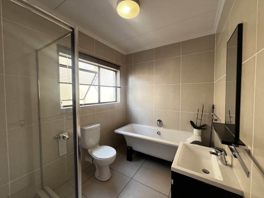 2 Bedroom Property for Sale in Kyalami Hills Gauteng