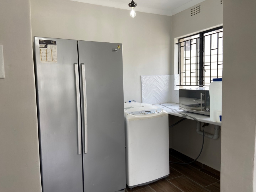 To Let 4 Bedroom Property for Rent in Linden Gauteng