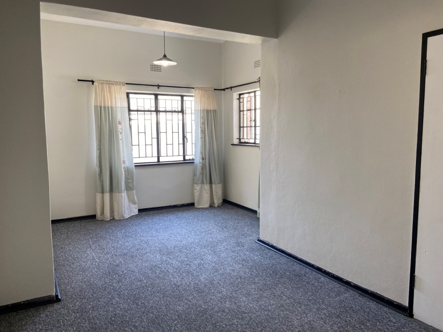 To Let 4 Bedroom Property for Rent in Linden Gauteng