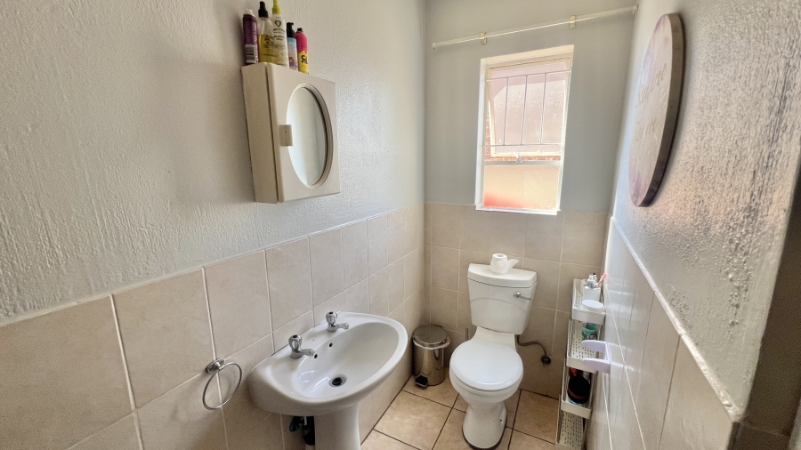 2 Bedroom Property for Sale in Celtisdal Gauteng
