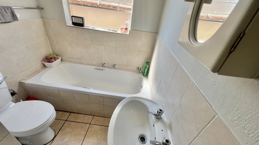 2 Bedroom Property for Sale in Celtisdal Gauteng