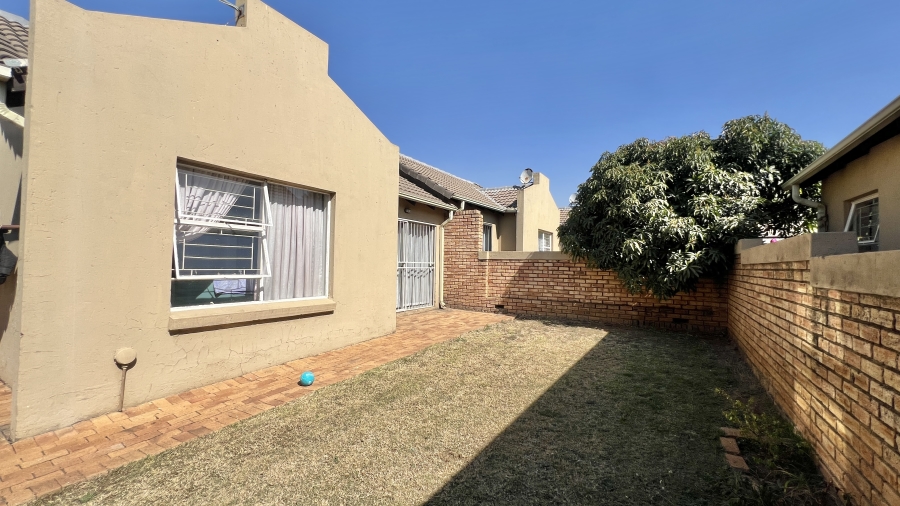 2 Bedroom Property for Sale in Celtisdal Gauteng