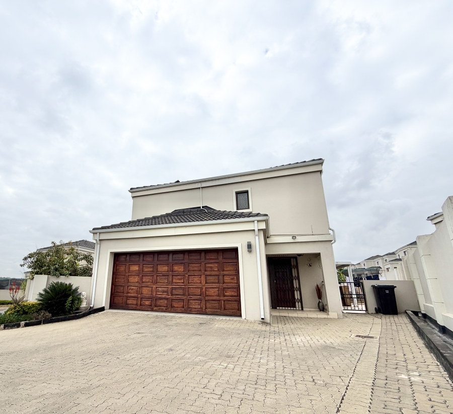 4 Bedroom Property for Sale in Carlswald Gauteng