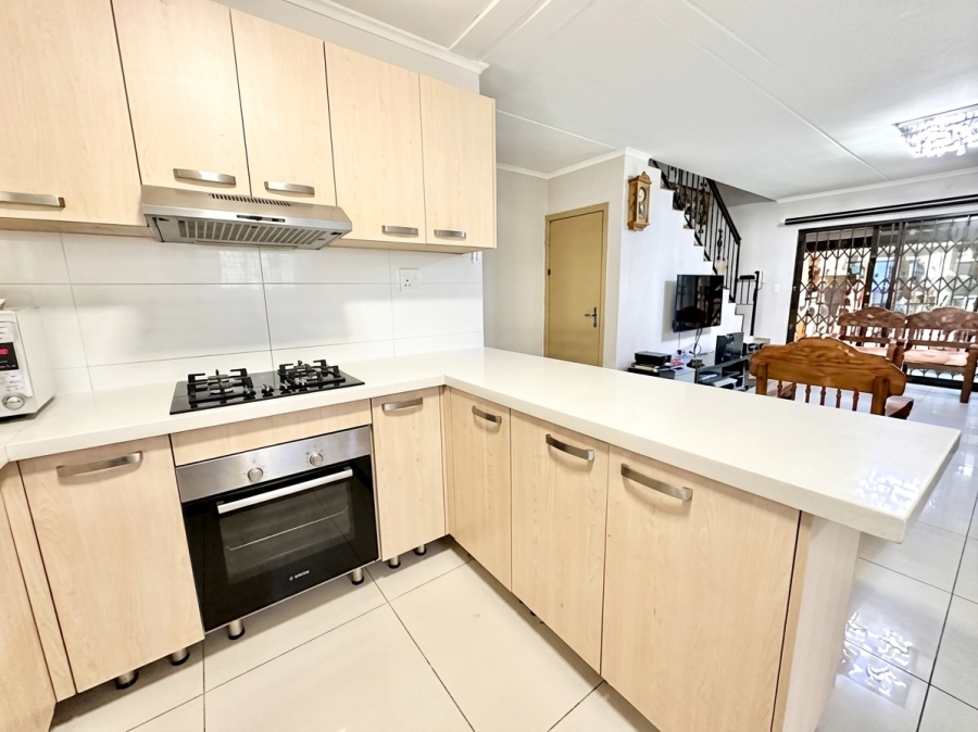 4 Bedroom Property for Sale in Carlswald Gauteng