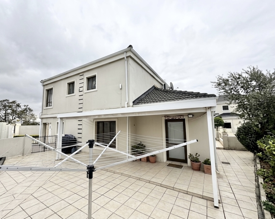 4 Bedroom Property for Sale in Carlswald Gauteng