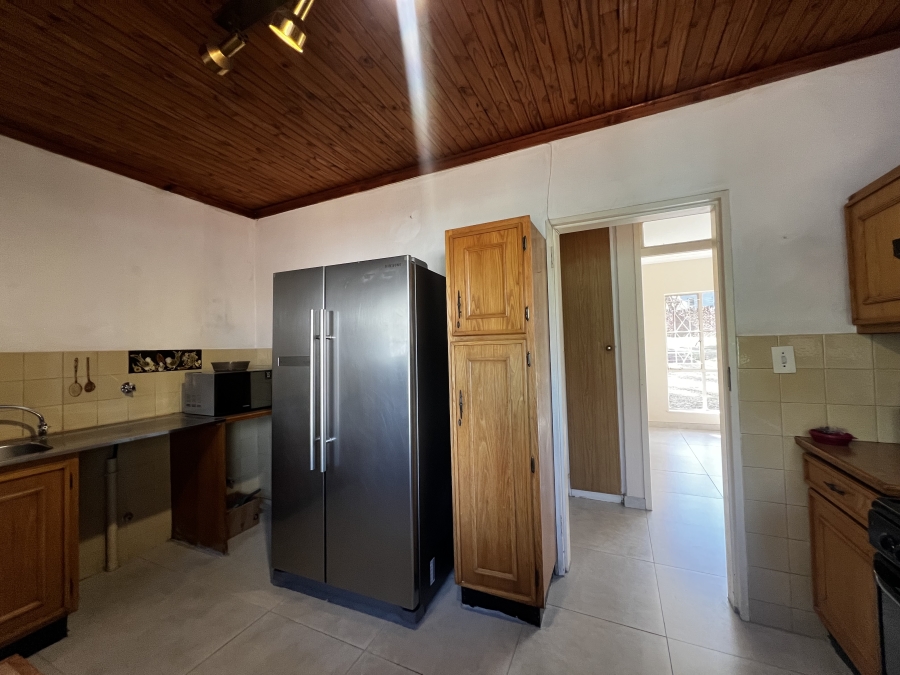 To Let 4 Bedroom Property for Rent in Vorna Valley Gauteng