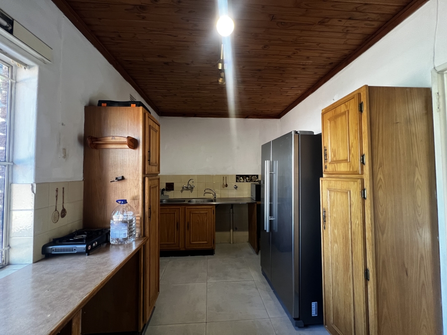 To Let 4 Bedroom Property for Rent in Vorna Valley Gauteng