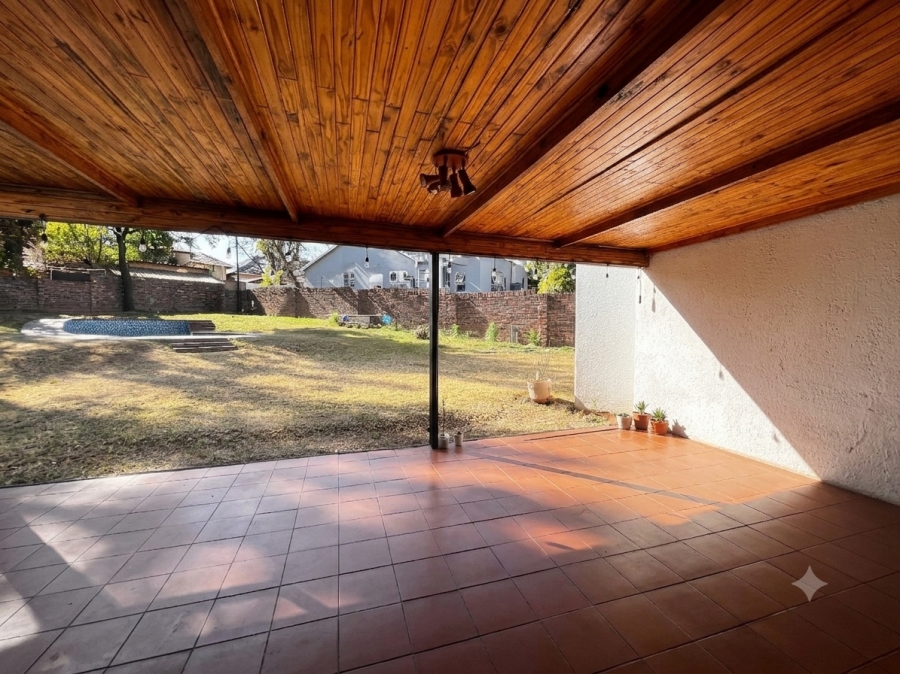 To Let 4 Bedroom Property for Rent in Vorna Valley Gauteng