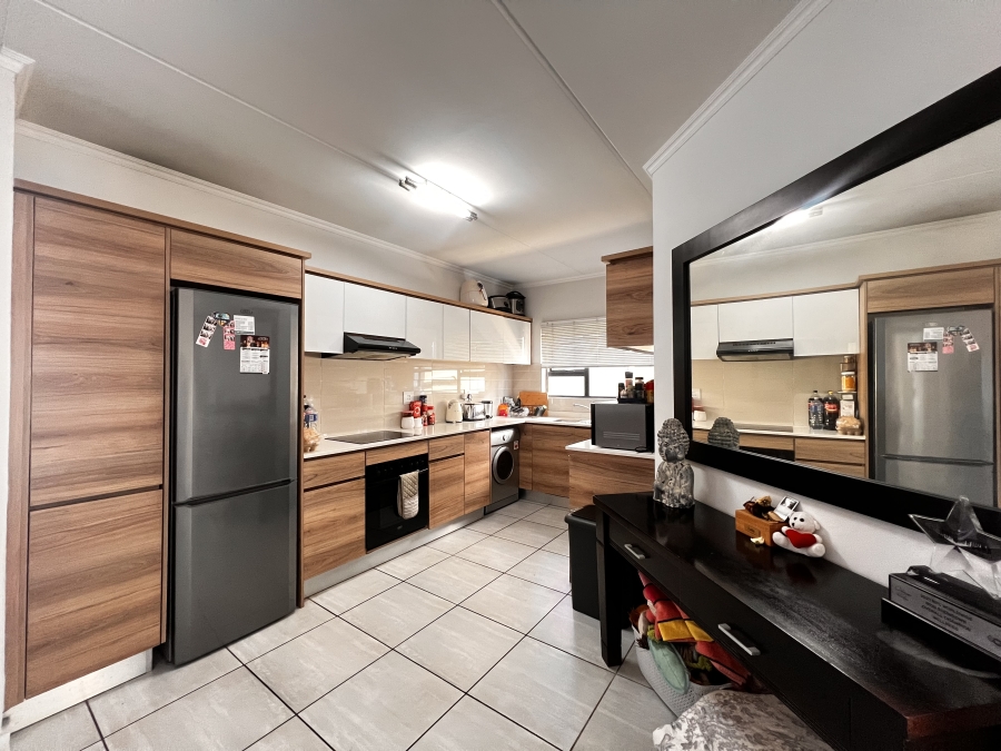 3 Bedroom Property for Sale in Waterfall Gauteng