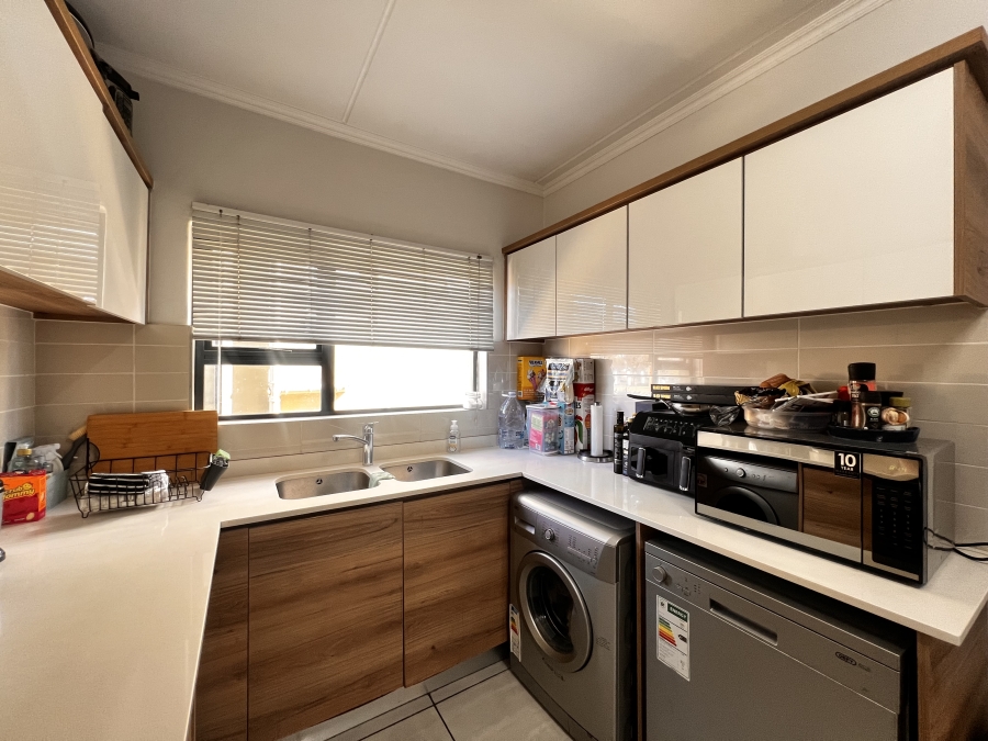 3 Bedroom Property for Sale in Waterfall Gauteng