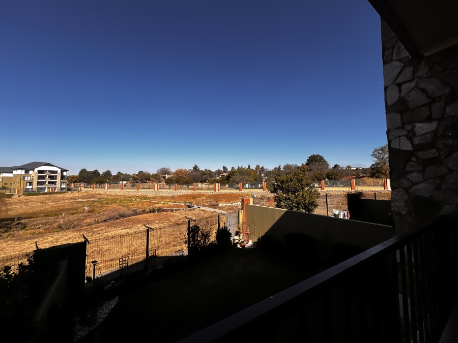 3 Bedroom Property for Sale in Waterfall Gauteng