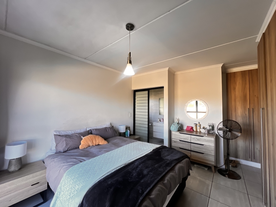 3 Bedroom Property for Sale in Waterfall Gauteng