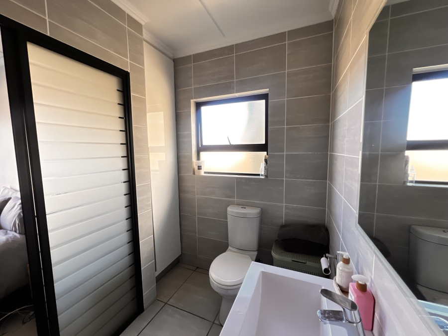 3 Bedroom Property for Sale in Waterfall Gauteng