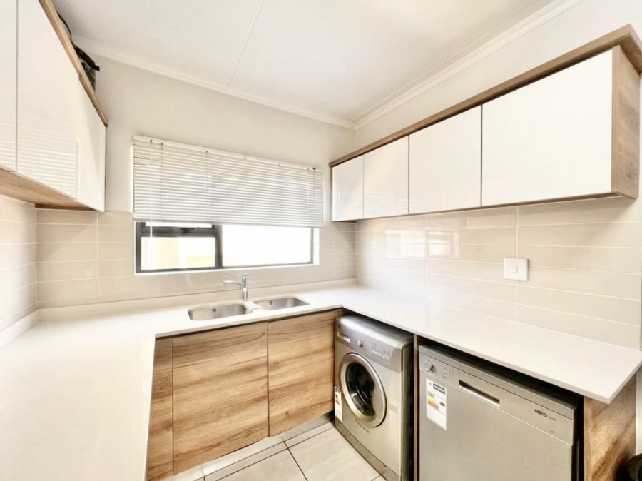 3 Bedroom Property for Sale in Waterfall Gauteng