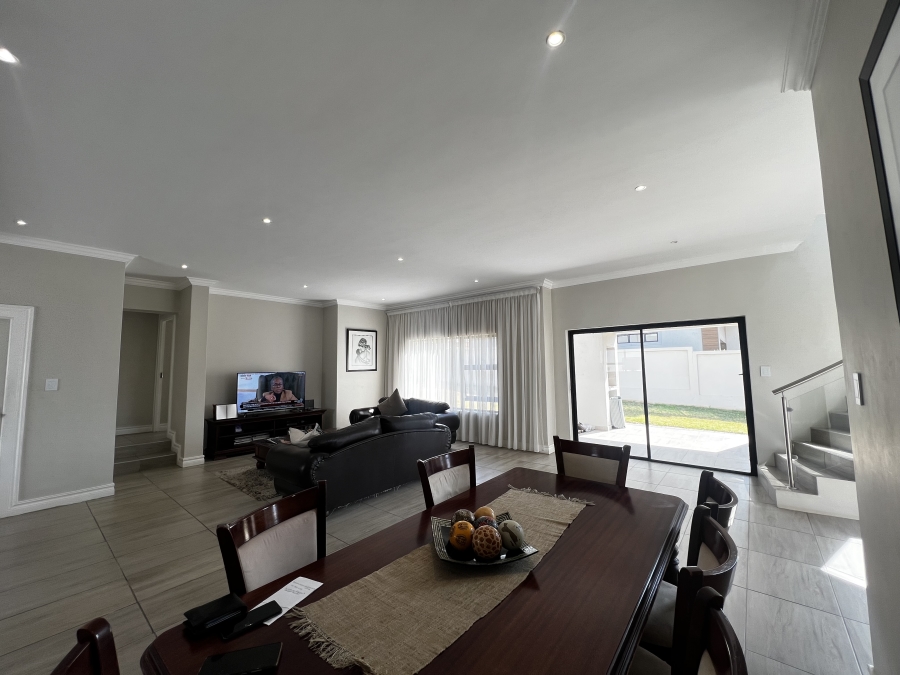 4 Bedroom Property for Sale in Blue Valley Golf Estate Gauteng