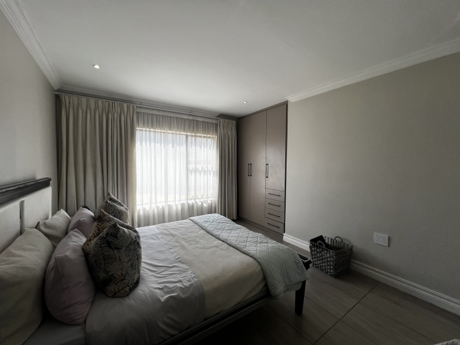 4 Bedroom Property for Sale in Blue Valley Golf Estate Gauteng
