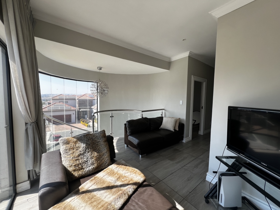 4 Bedroom Property for Sale in Blue Valley Golf Estate Gauteng