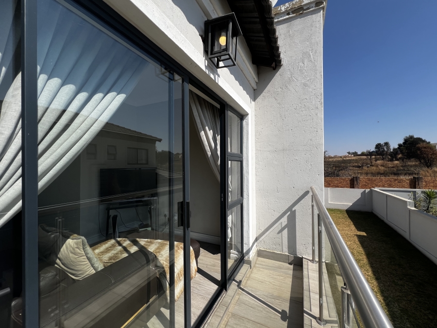 4 Bedroom Property for Sale in Blue Valley Golf Estate Gauteng