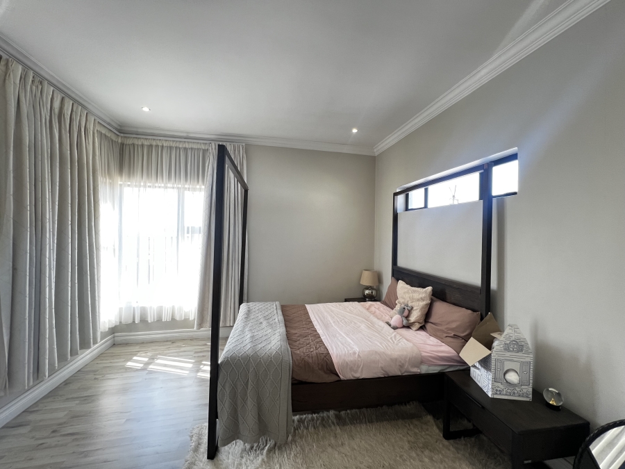 4 Bedroom Property for Sale in Blue Valley Golf Estate Gauteng