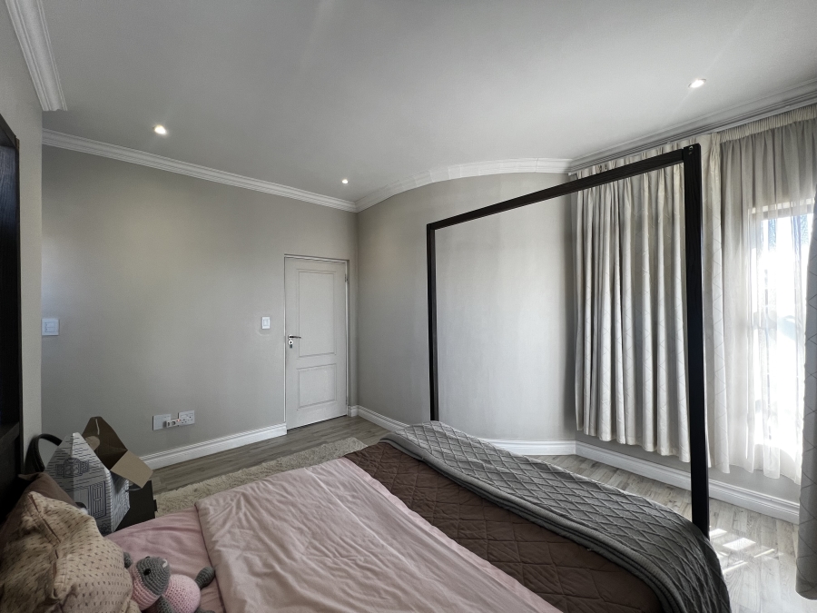 4 Bedroom Property for Sale in Blue Valley Golf Estate Gauteng