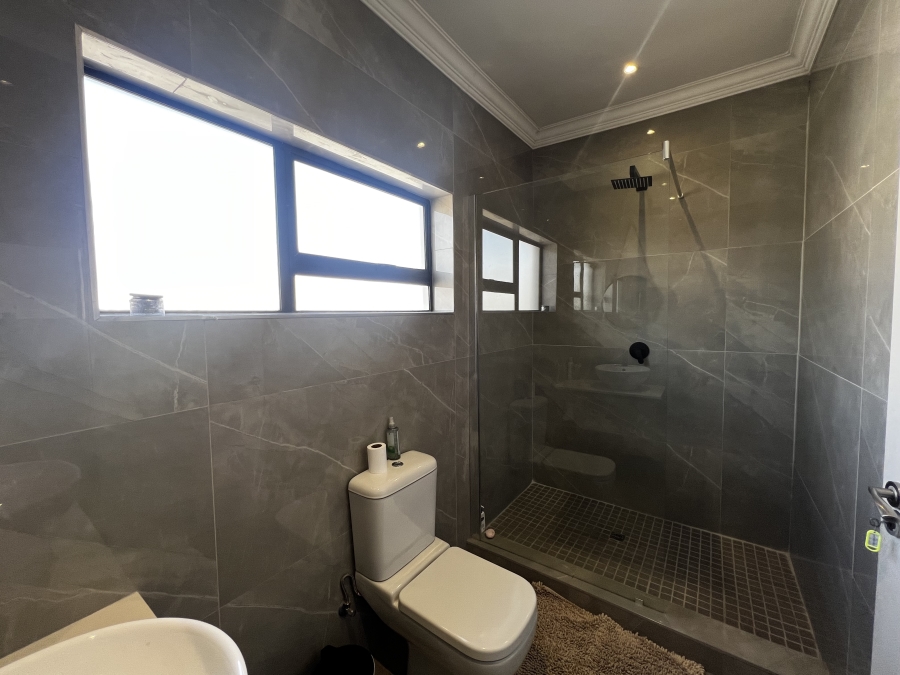 4 Bedroom Property for Sale in Blue Valley Golf Estate Gauteng