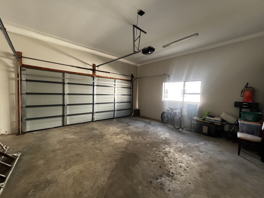 4 Bedroom Property for Sale in Blue Valley Golf Estate Gauteng