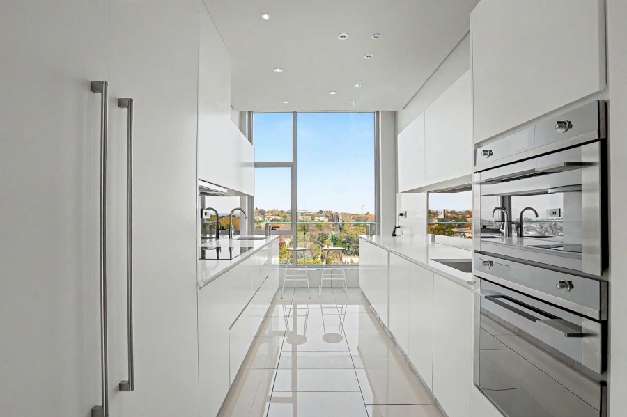 To Let 2 Bedroom Property for Rent in Sandhurst Gauteng