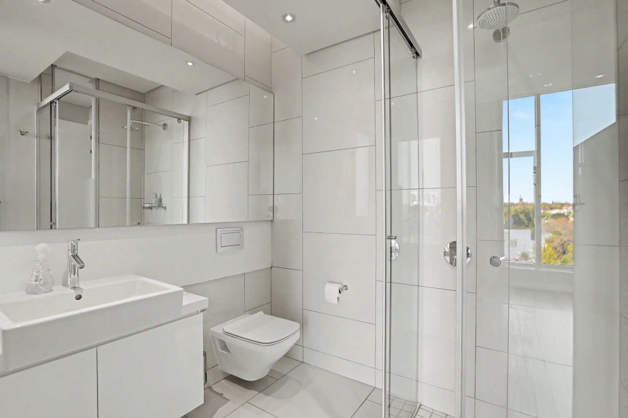 To Let 2 Bedroom Property for Rent in Sandhurst Gauteng