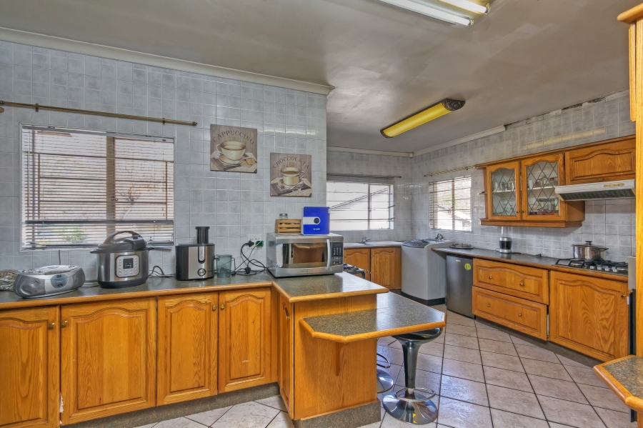 3 Bedroom Property for Sale in Oakdene Gauteng