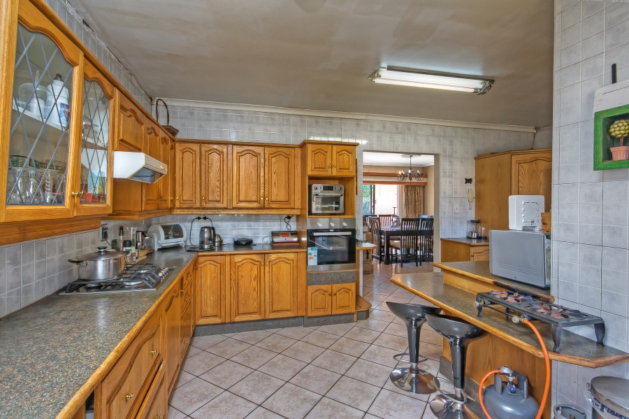 3 Bedroom Property for Sale in Oakdene Gauteng