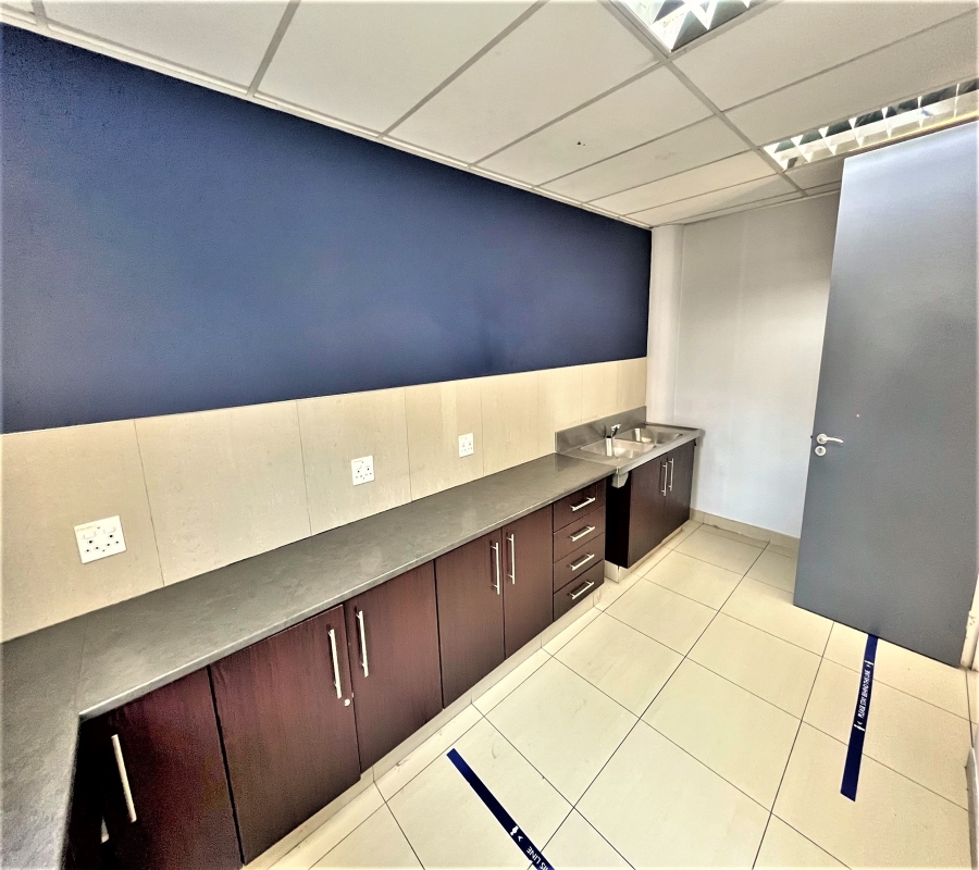 To Let Commercial Property for Rent in Parktown Gauteng