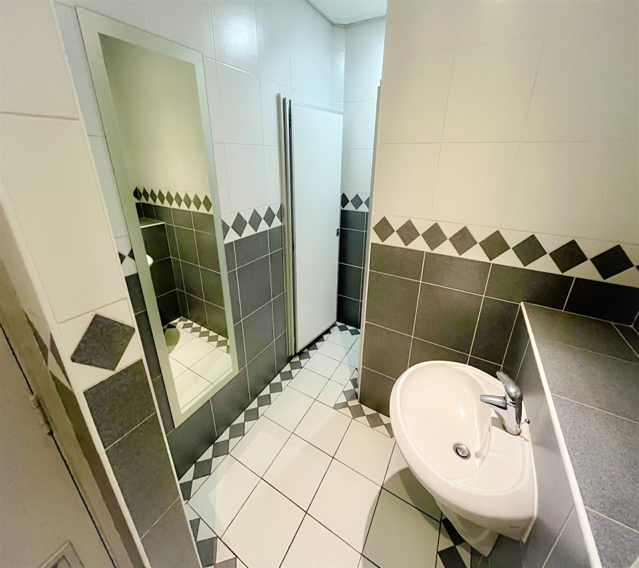 To Let Commercial Property for Rent in Parktown Gauteng
