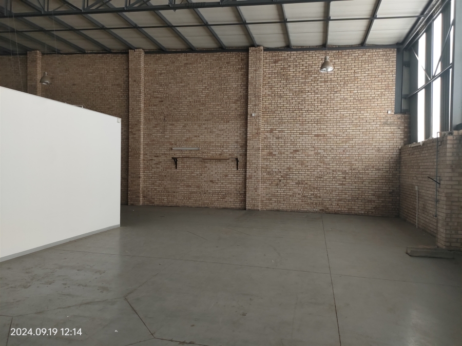 To Let Commercial Property for Rent in North Riding Gauteng