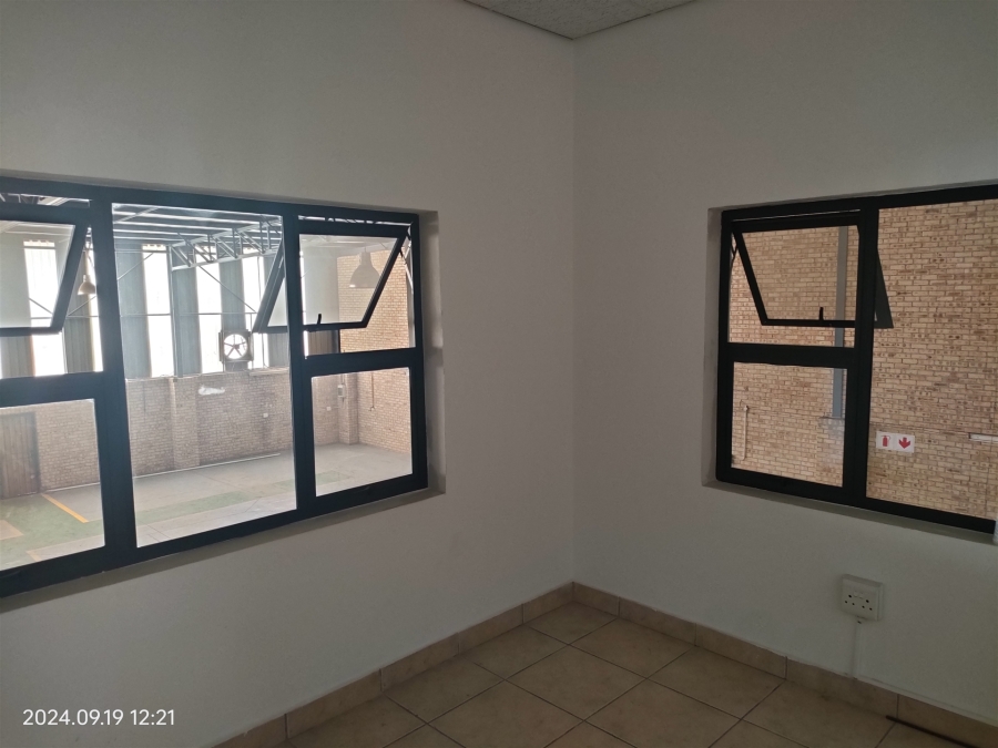 To Let Commercial Property for Rent in North Riding Gauteng
